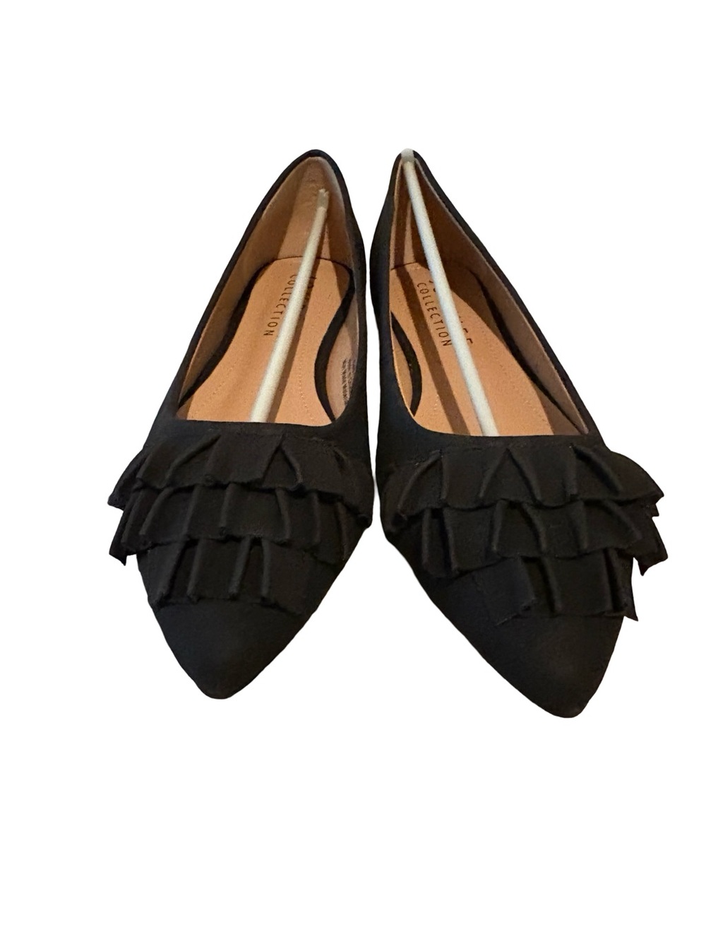 Journee Collection Black Pointed-Toe Ruffle Flats - Picture 4 of 9